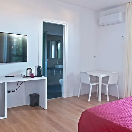 Four Guest house 3*